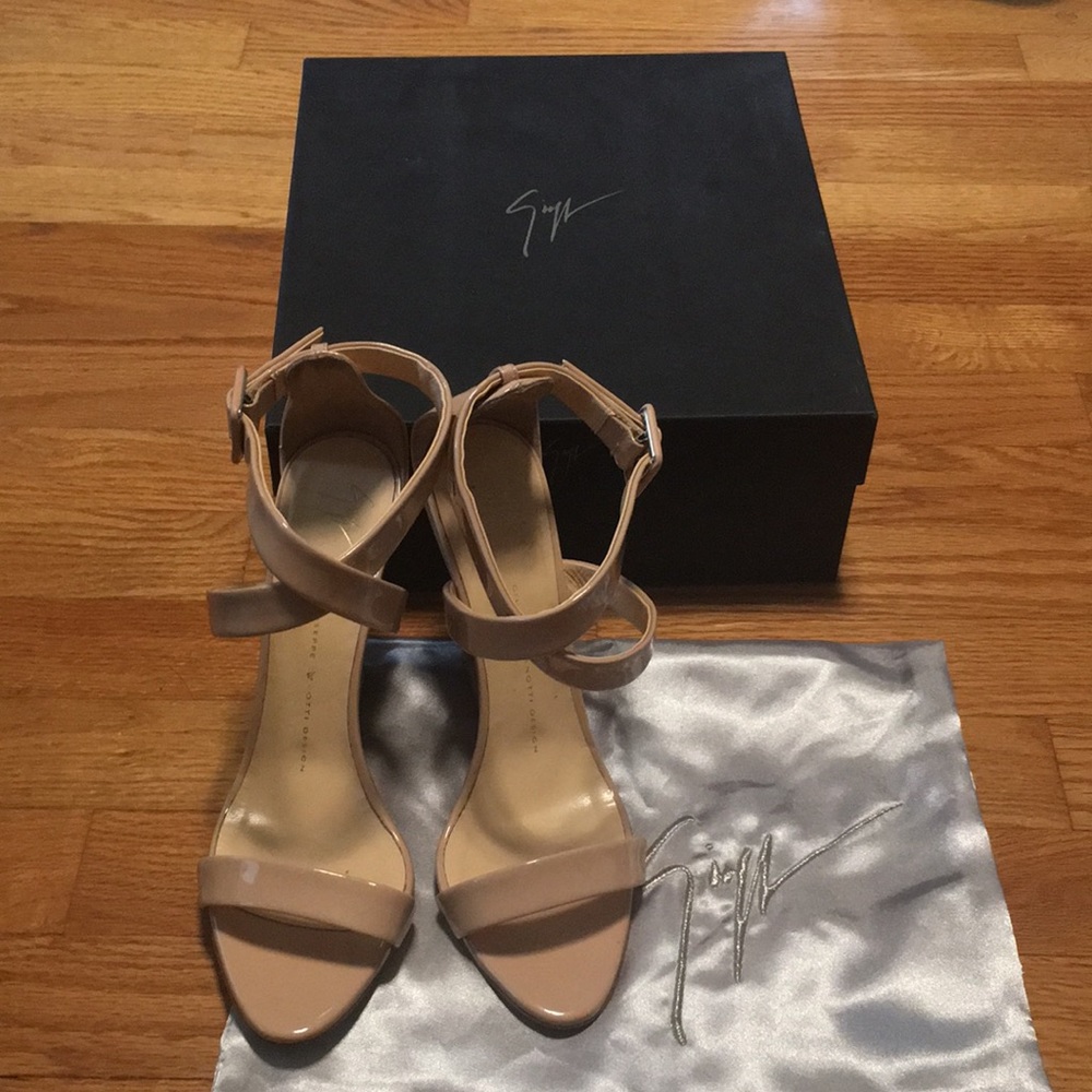 Giuseppe Zanotti nude patent wedges